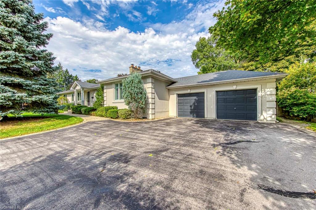 281 Pinehurst Drive Property Photo 4