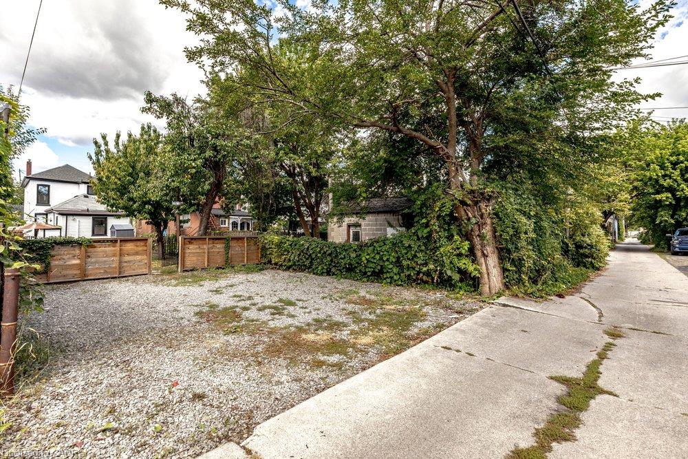 212 Gibson Avenue Property Photo 39