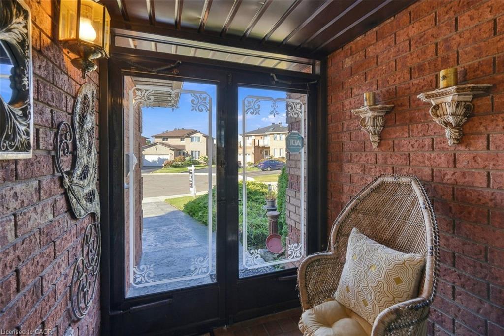 7 Argon Court Property Photo 5