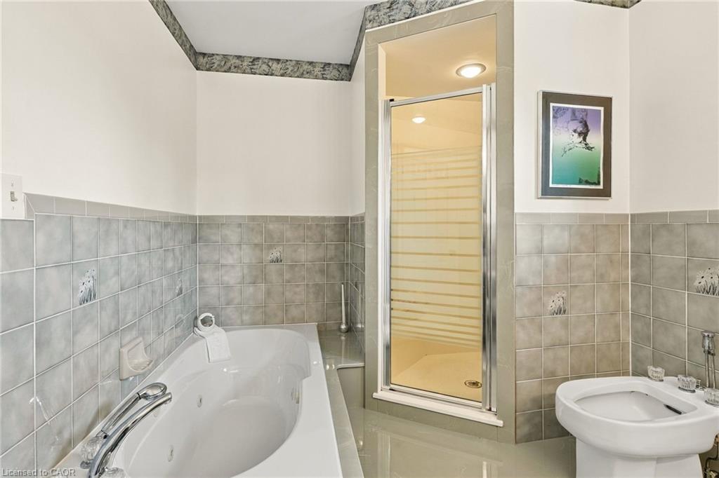 7 Argon Court Property Photo 37