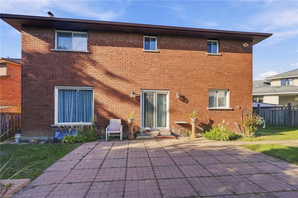 7 Argon Court Property Photo 44
