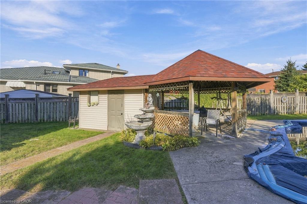 7 Argon Court Property Photo 45