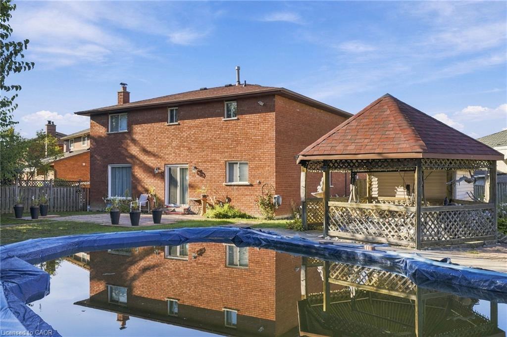 7 Argon Court Property Photo 47