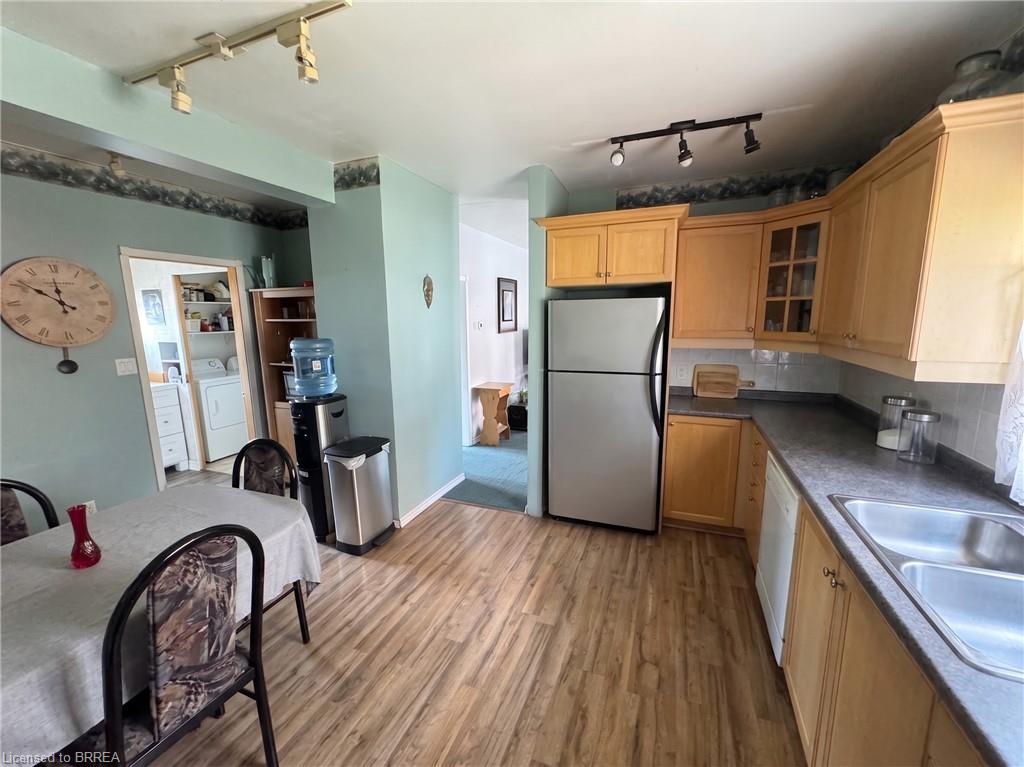 92 Mary Street Property Photo 8