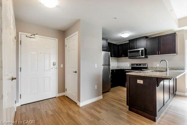 304-456 Lorne Avenue Property Photo 9