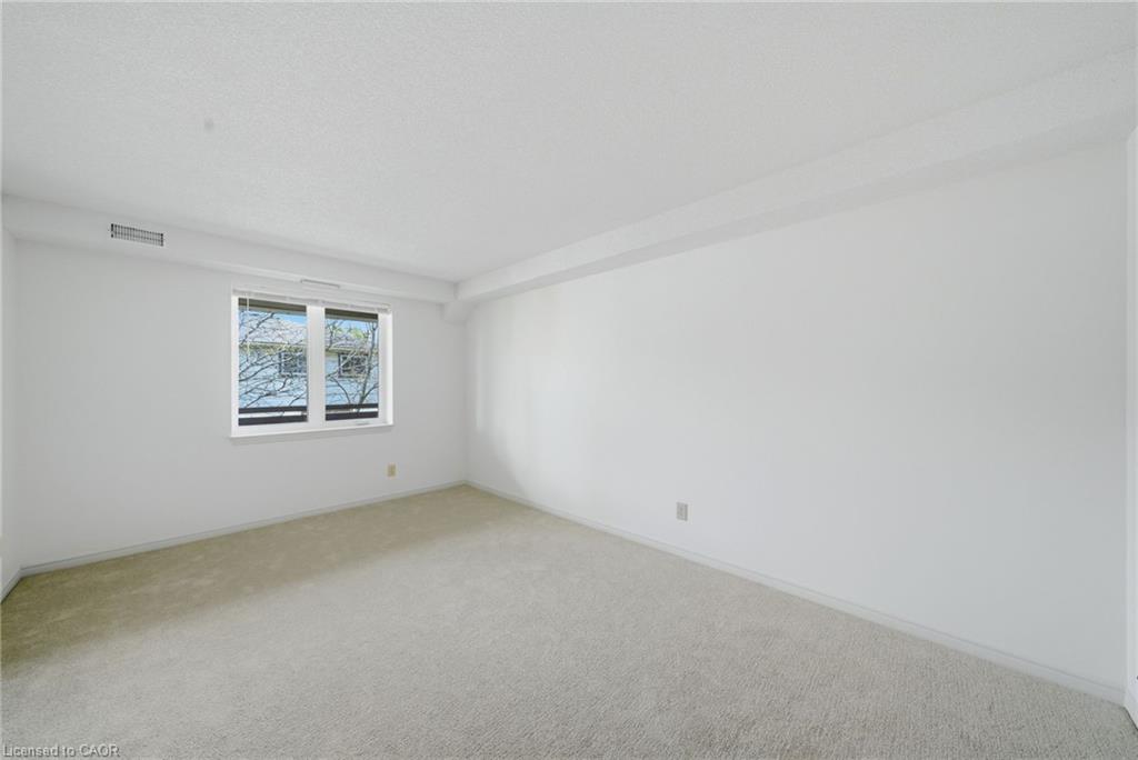 303-416 Limeridge Road E Property Photo 21