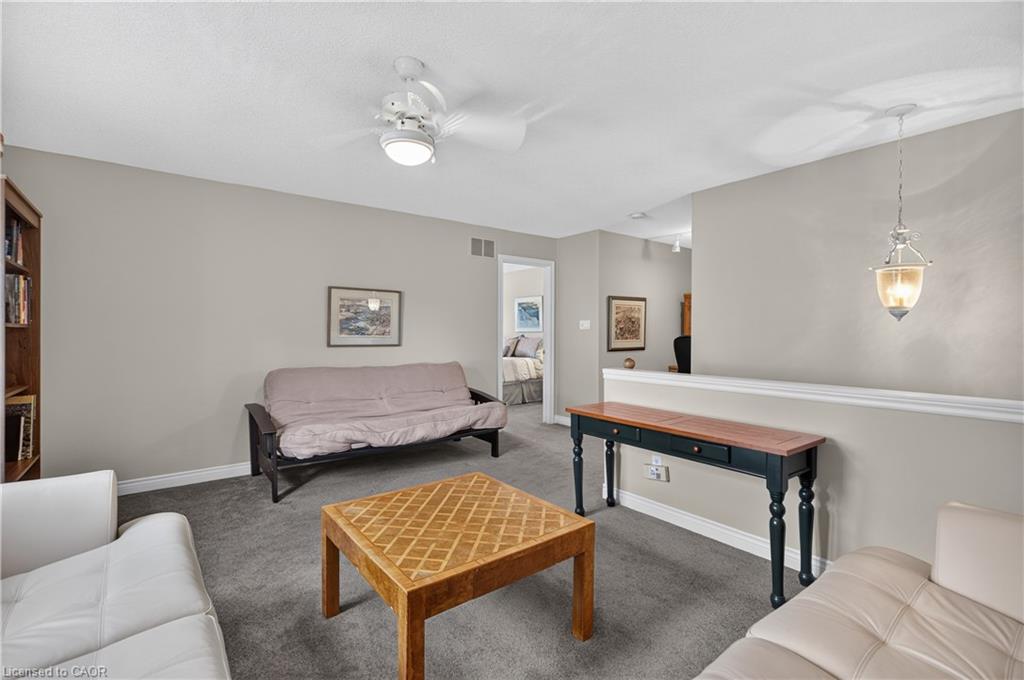 2-581 Dynes Road Property Photo 36