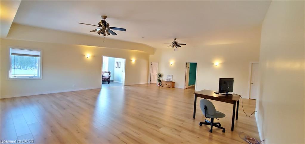 1615 Highland Road W Property Photo 4