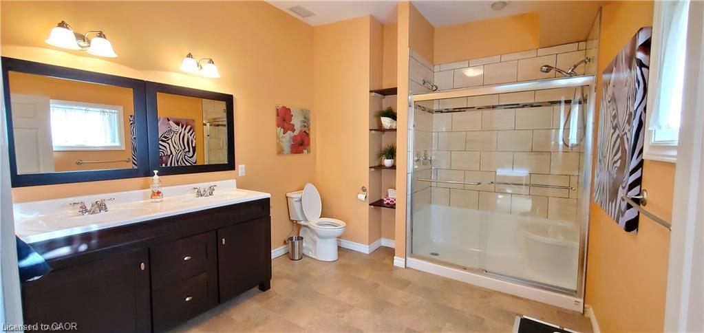 1615 Highland Road W Property Photo 11