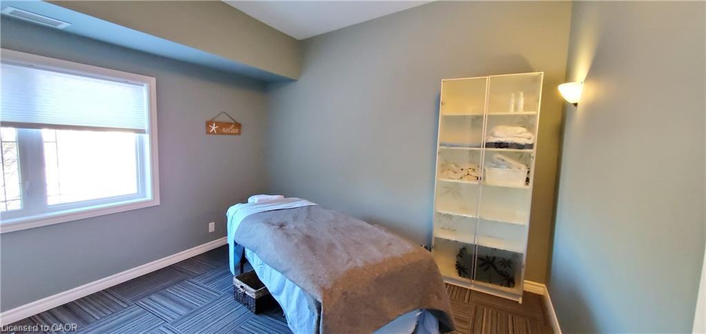 1615 Highland Road W Property Photo 22