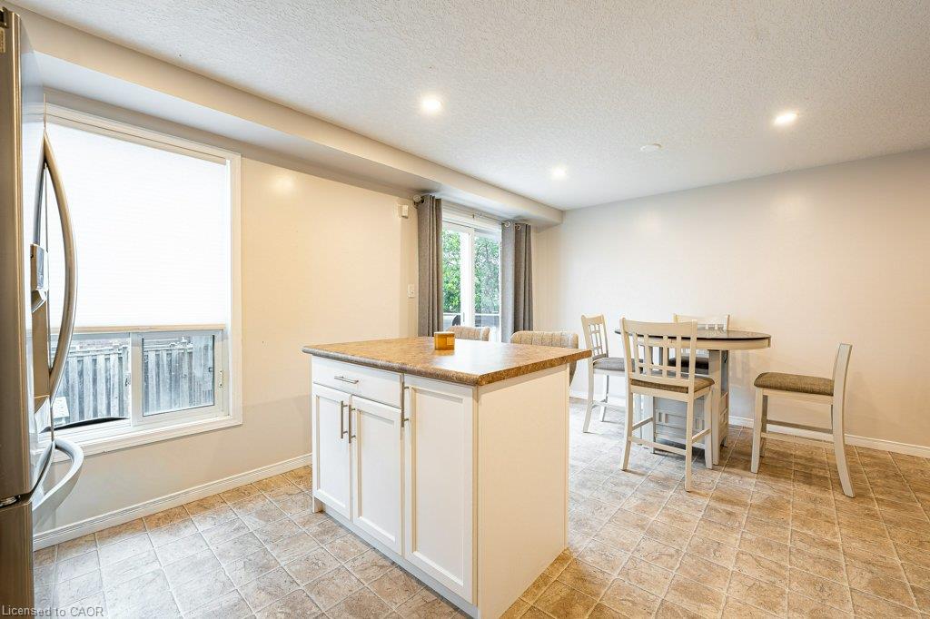 41 Madeleine Street Property Photo 8