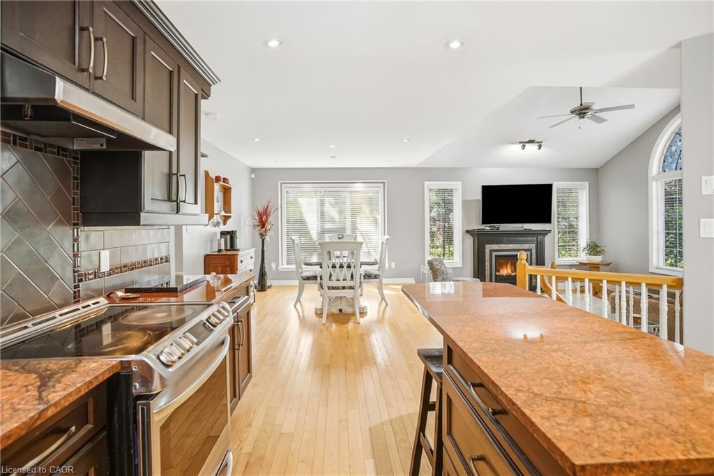 310 Aqueduct Street Property Photo 11