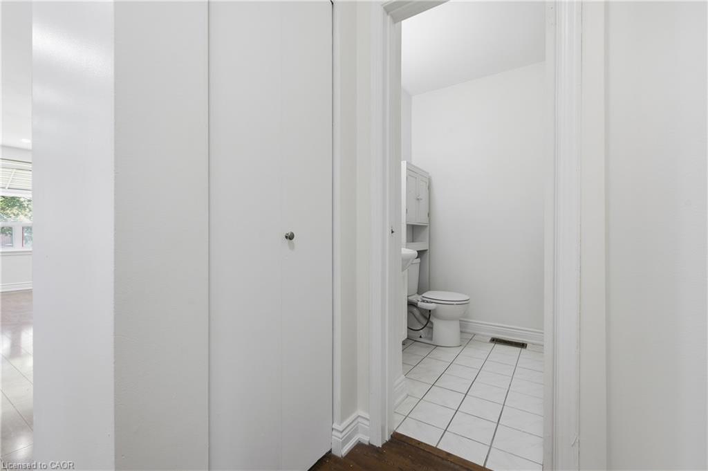14 Avondale Boulevard Property Photo 16