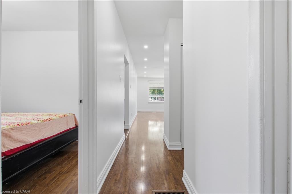 14 Avondale Boulevard Property Photo 25