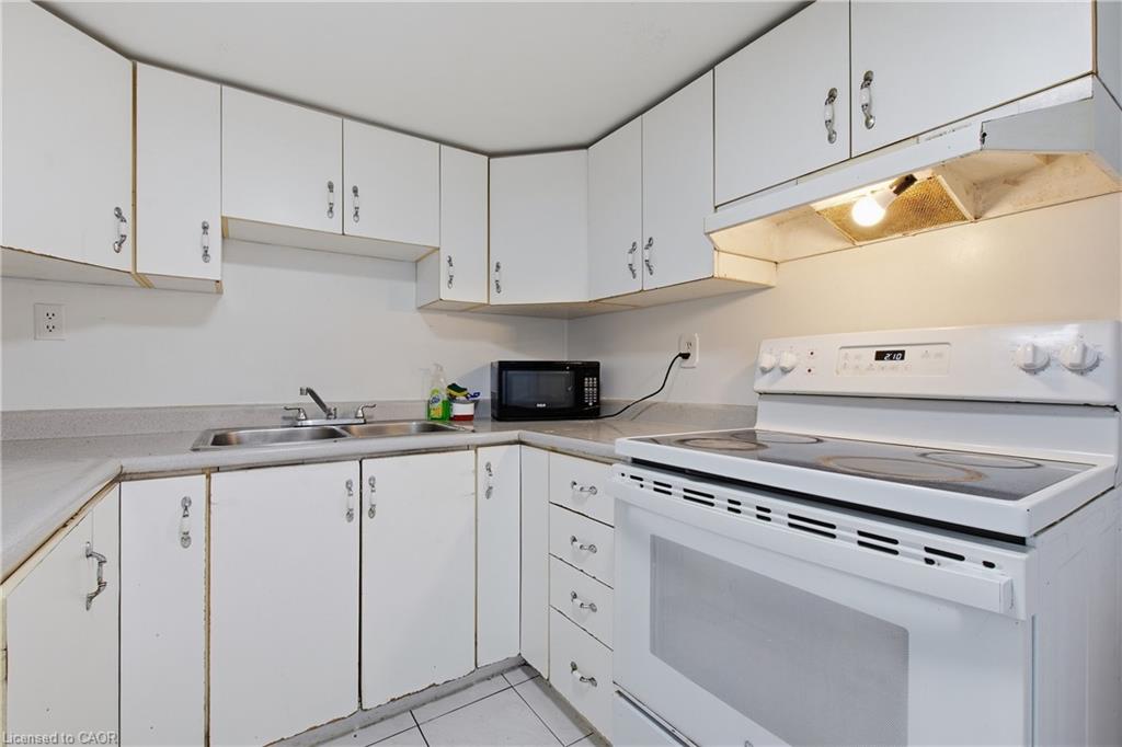 14 Avondale Boulevard Property Photo 34