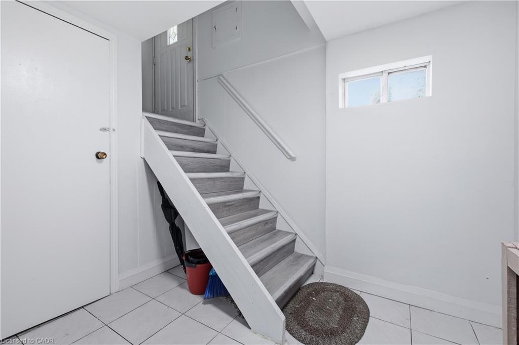 14 Avondale Boulevard Property Photo 43