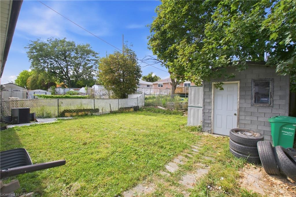 14 Avondale Boulevard Property Photo 45