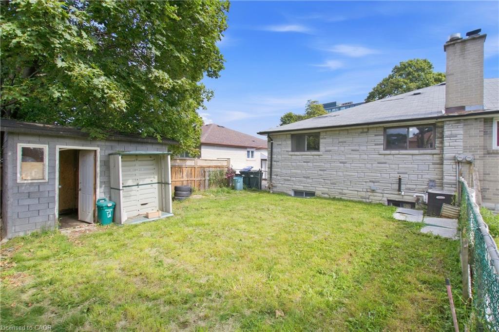 14 Avondale Boulevard Property Photo 46
