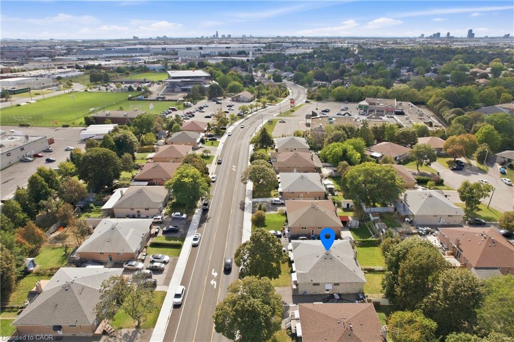 14 Avondale Boulevard Property Photo 47