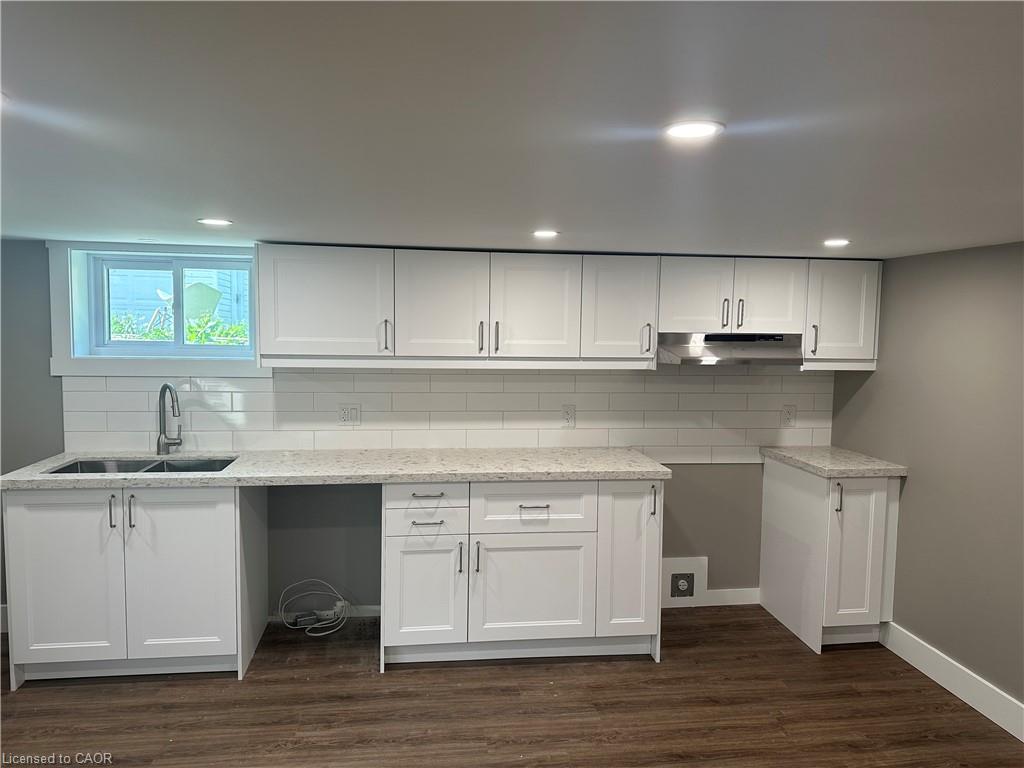 2-342 Rosedale Avenue Property Photo 1