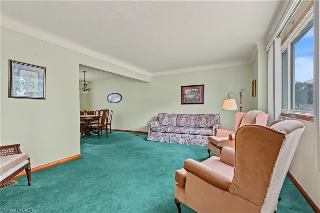794 Brucedale Avenue E Property Photo 5