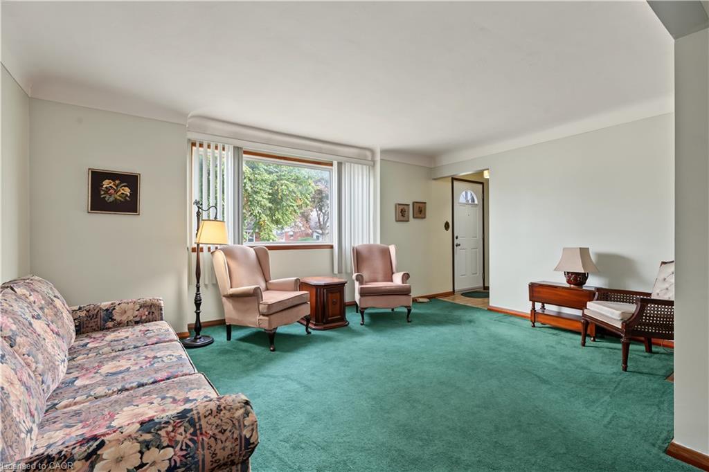 794 Brucedale Avenue E Property Photo 6