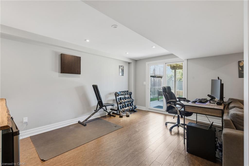 139 Stoneglen Way Property Photo 33