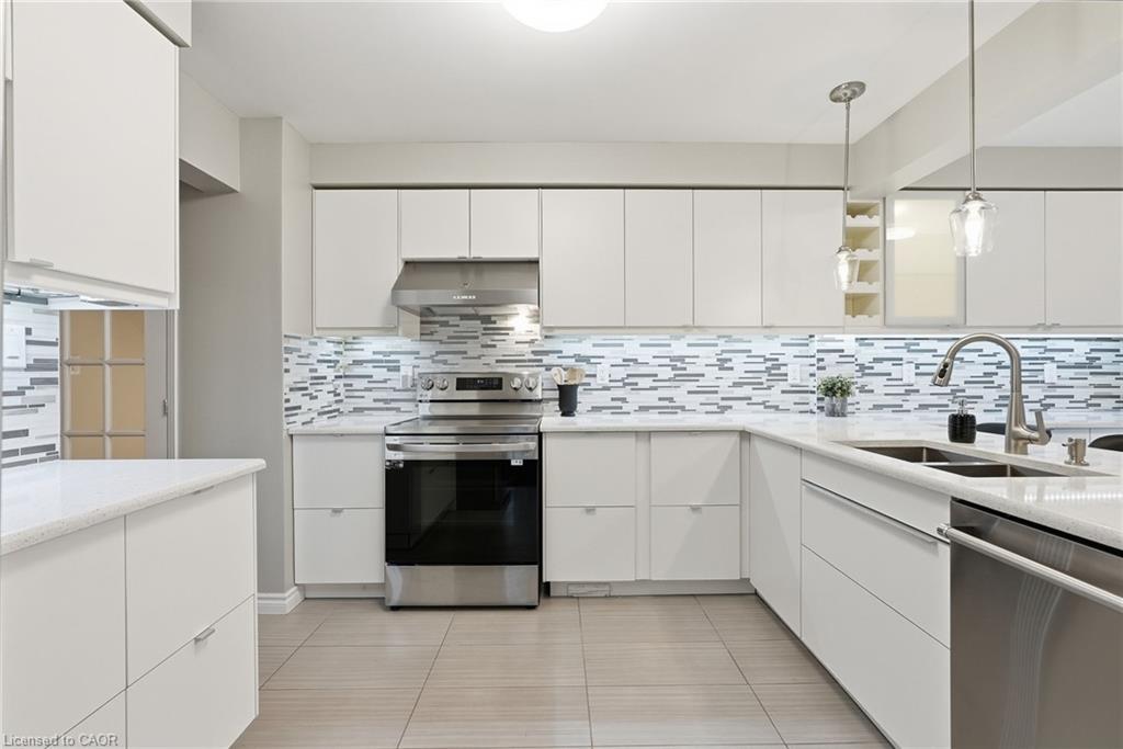 1 Fenton Drive Property Photo 12