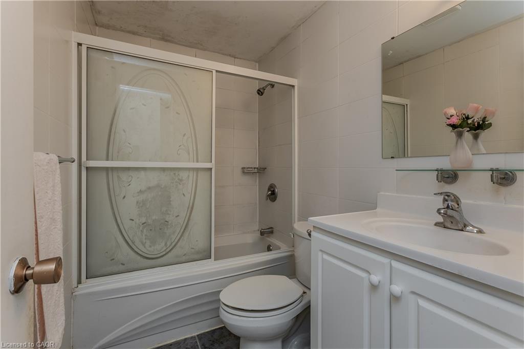 777 Inverhouse Drive Property Photo 20