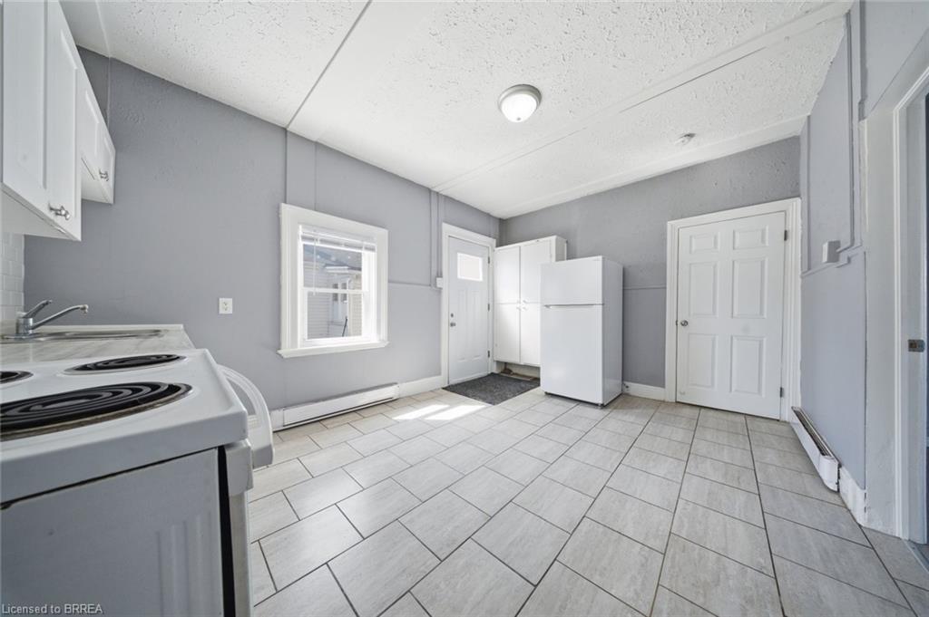 103 Queen Street Property Photo 6