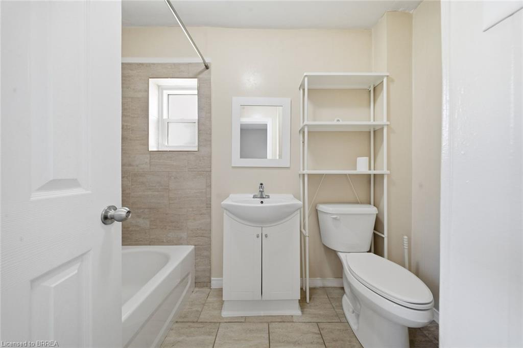 103 Queen Street Property Photo 16