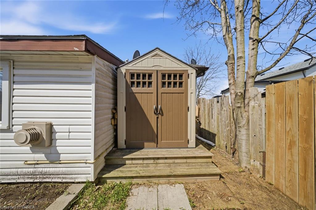 103 Queen Street Property Photo 24