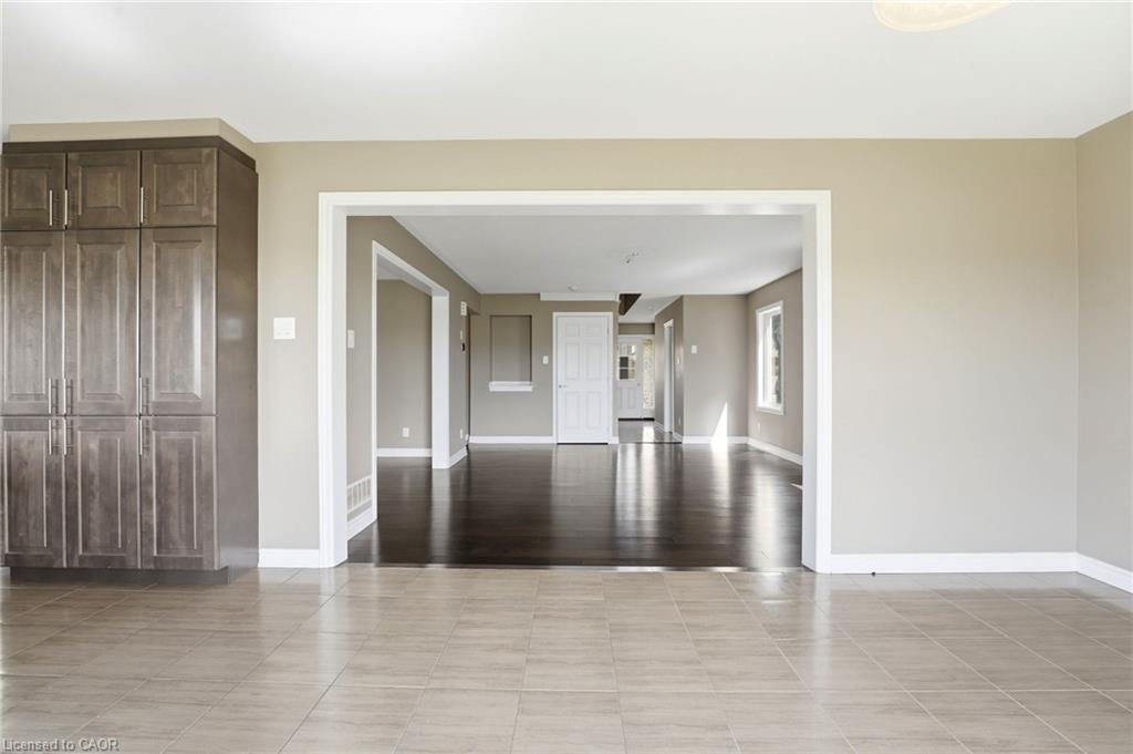 325 Sweetclover Way Property Photo 7