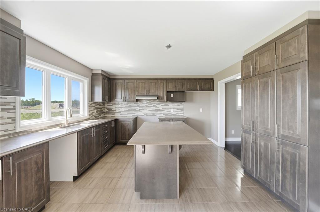325 Sweetclover Way Property Photo 14