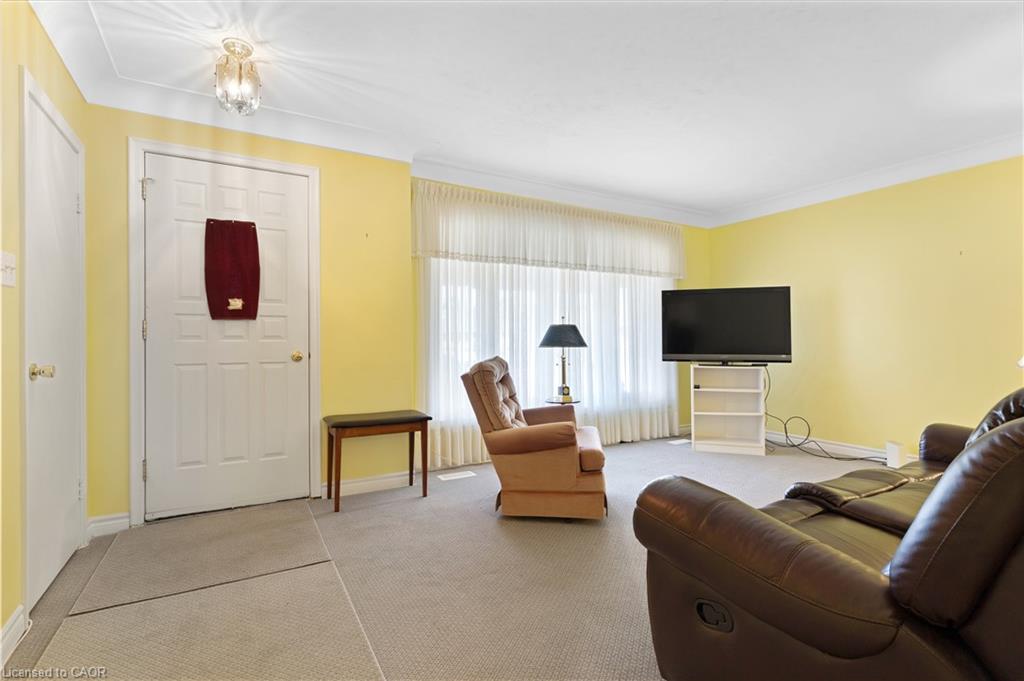297 Wilson Avenue Property Photo 5