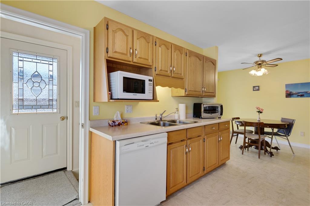297 Wilson Avenue Property Photo 12