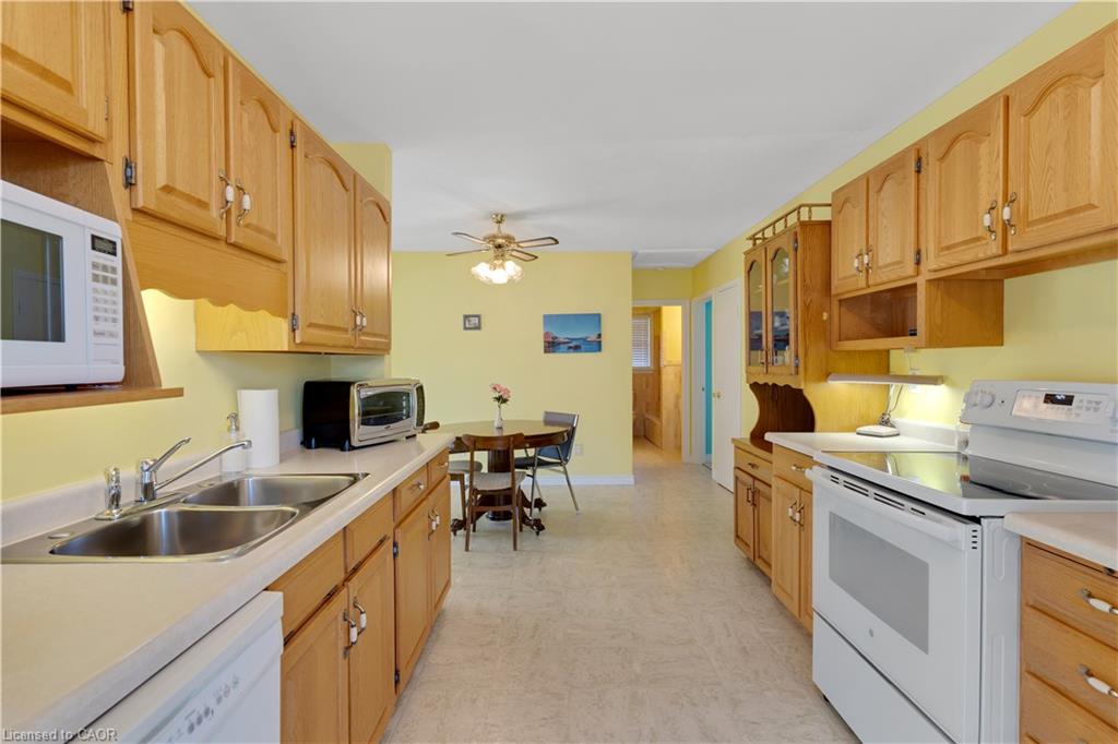 297 Wilson Avenue Property Photo 14