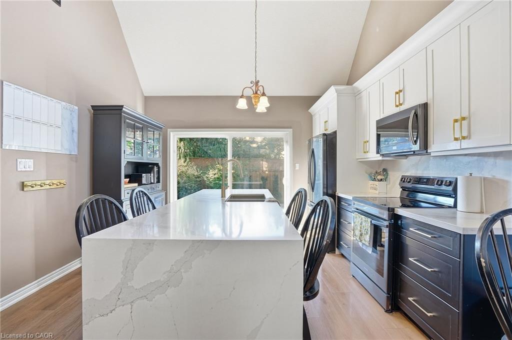 7-31 Book Road Property Photo 14