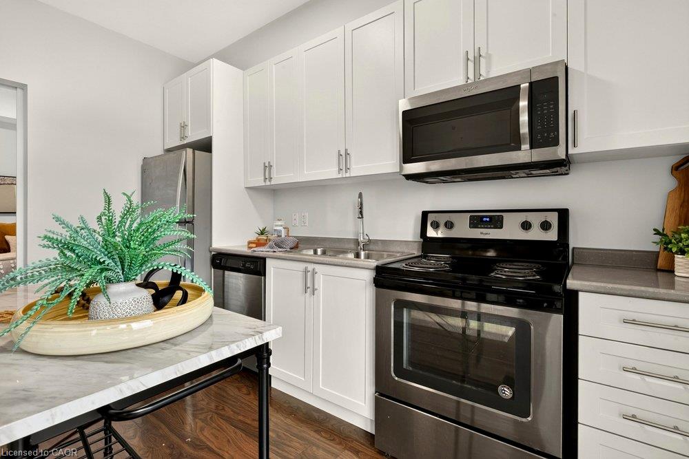 701-2486 Old Bronte Road Property Photo 9