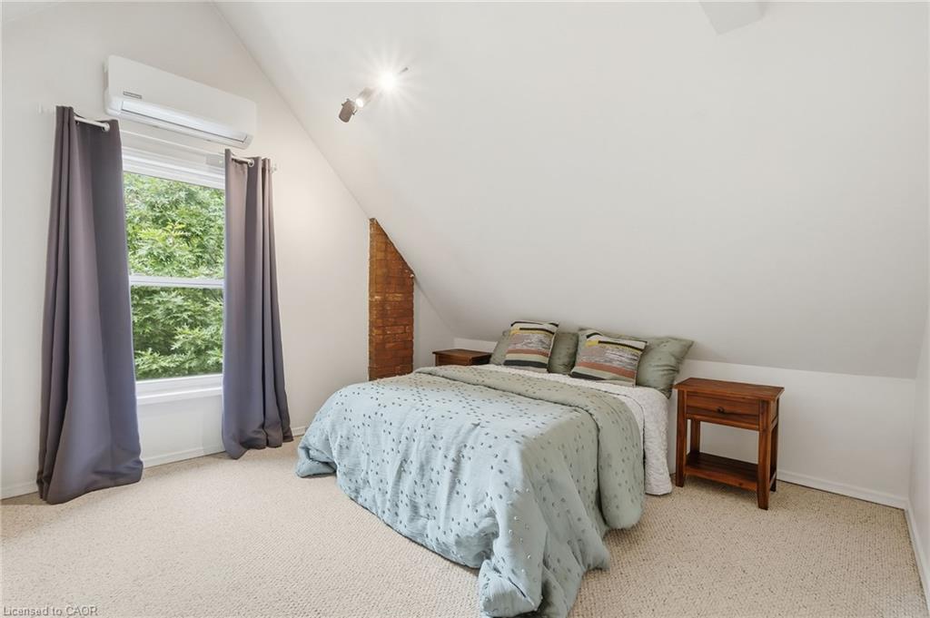166 Emerald Street S Property Photo 21