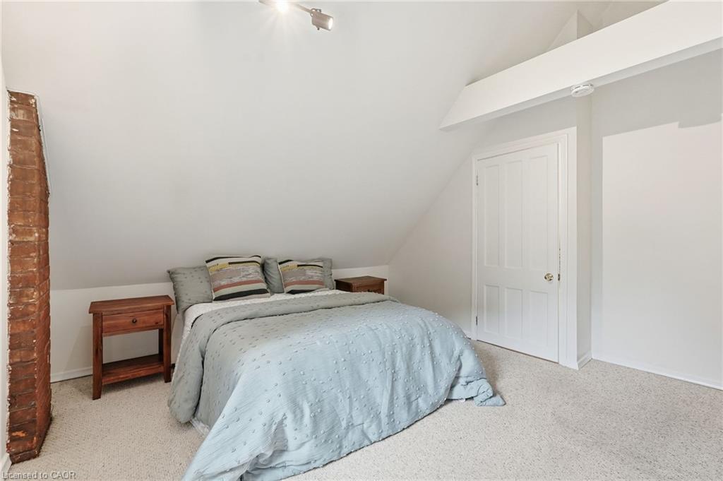166 Emerald Street S Property Photo 22