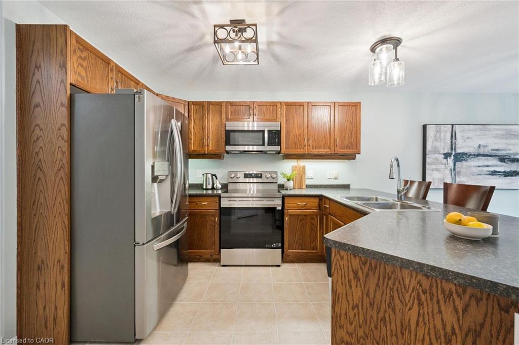 33 Washburn Drive Property Photo 8