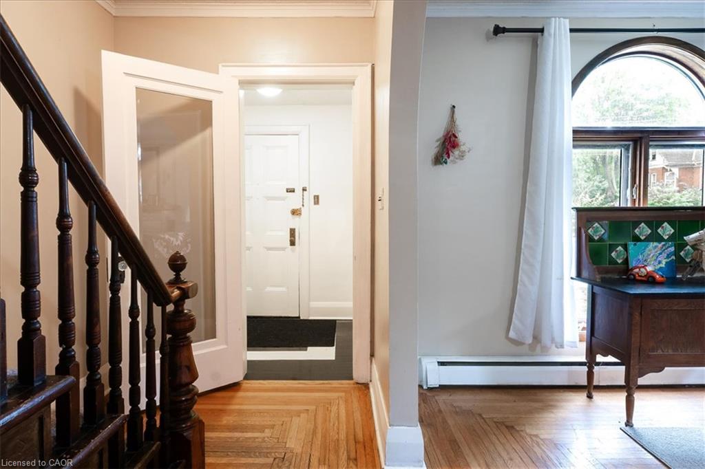 167 Church Street W Property Photo 5
