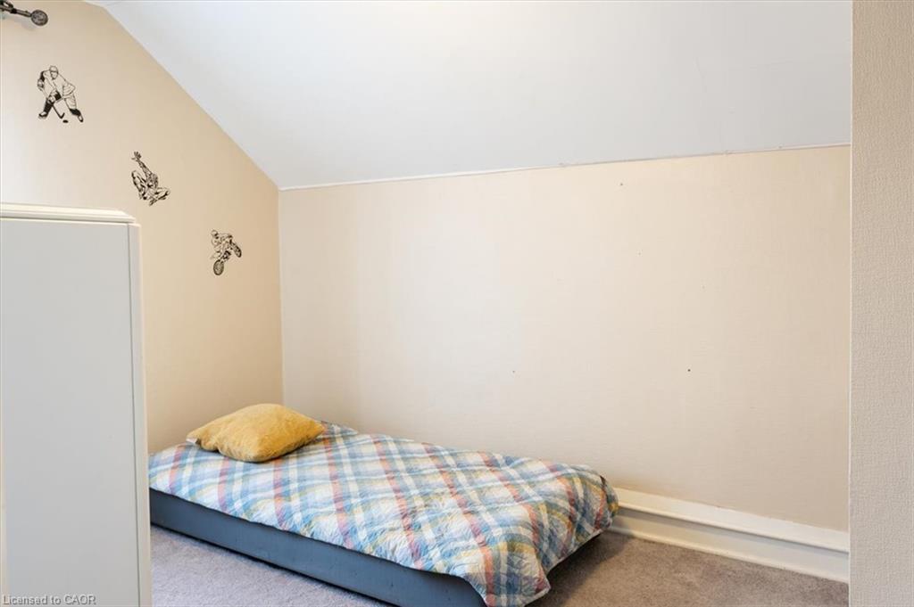 167 Church Street W Property Photo 27