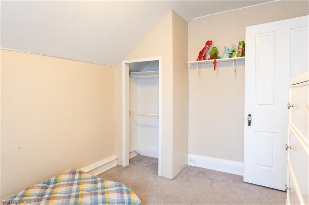 167 Church Street W Property Photo 28
