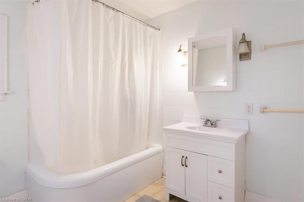 167 Church Street W Property Photo 31