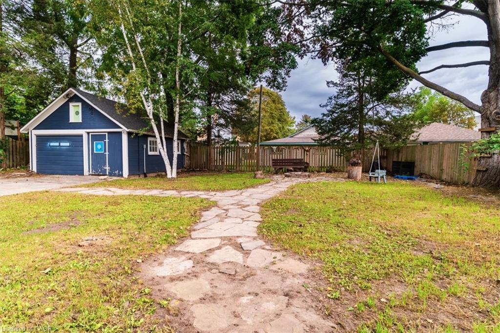 167 Church Street W Property Photo 35