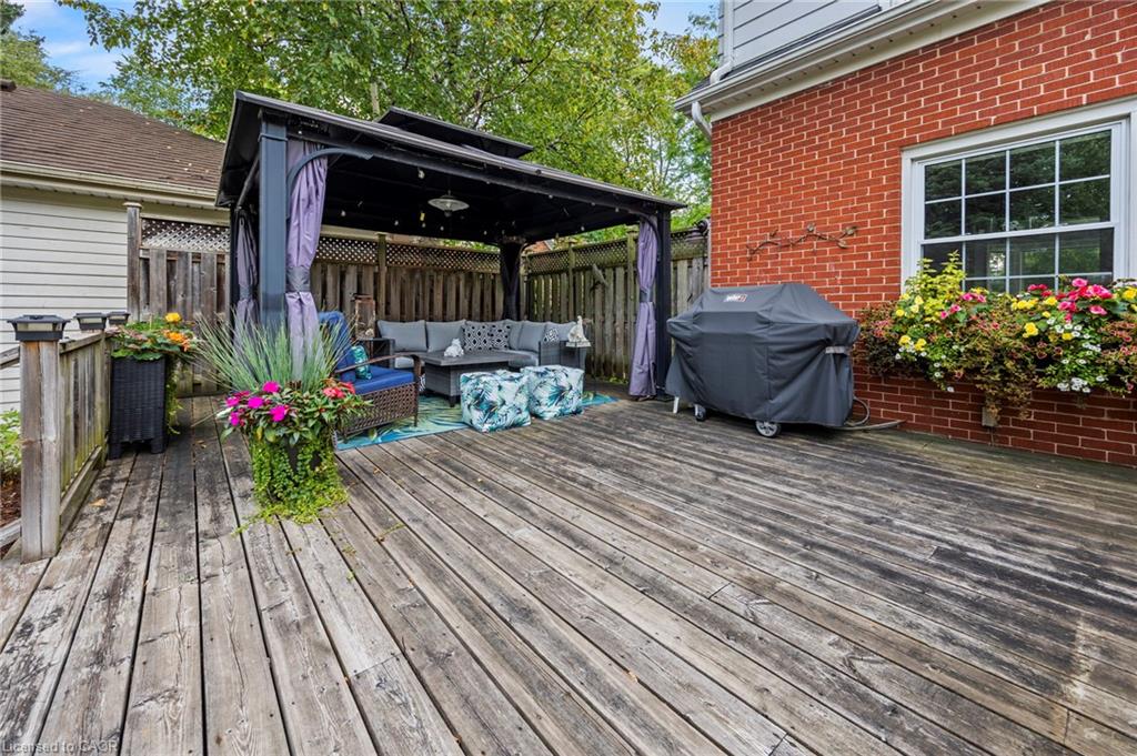 164 Sheldon Avenue N Property Photo 28