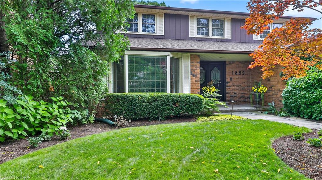 1682 Medallion Court Property Photo 2