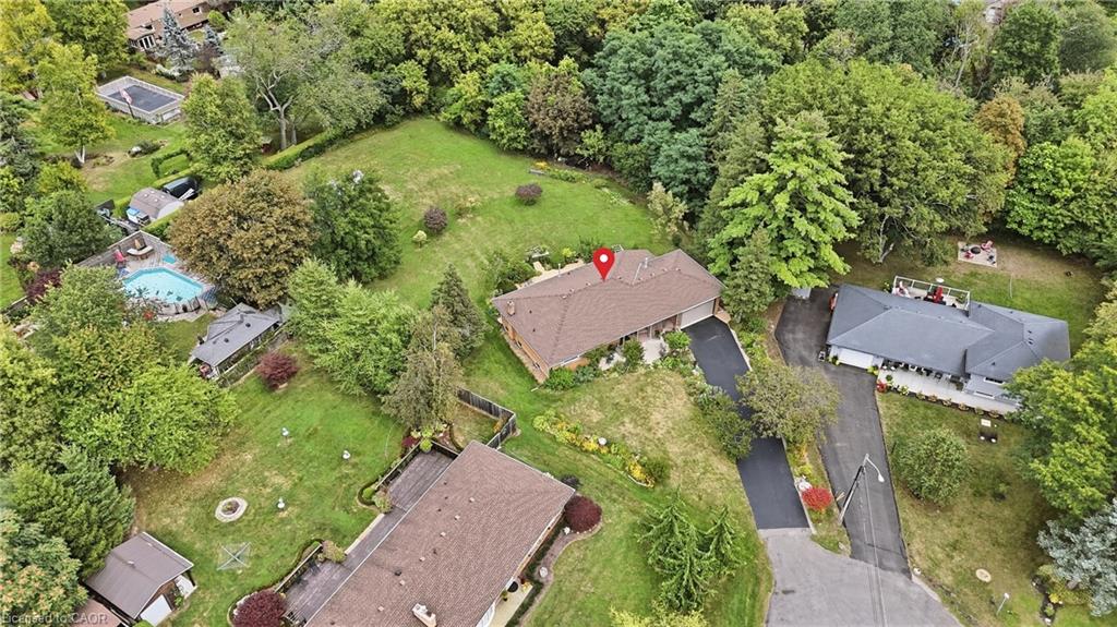 4 Kew Court Property Photo 3